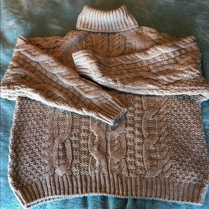 Tan Chunky H&M Sweater